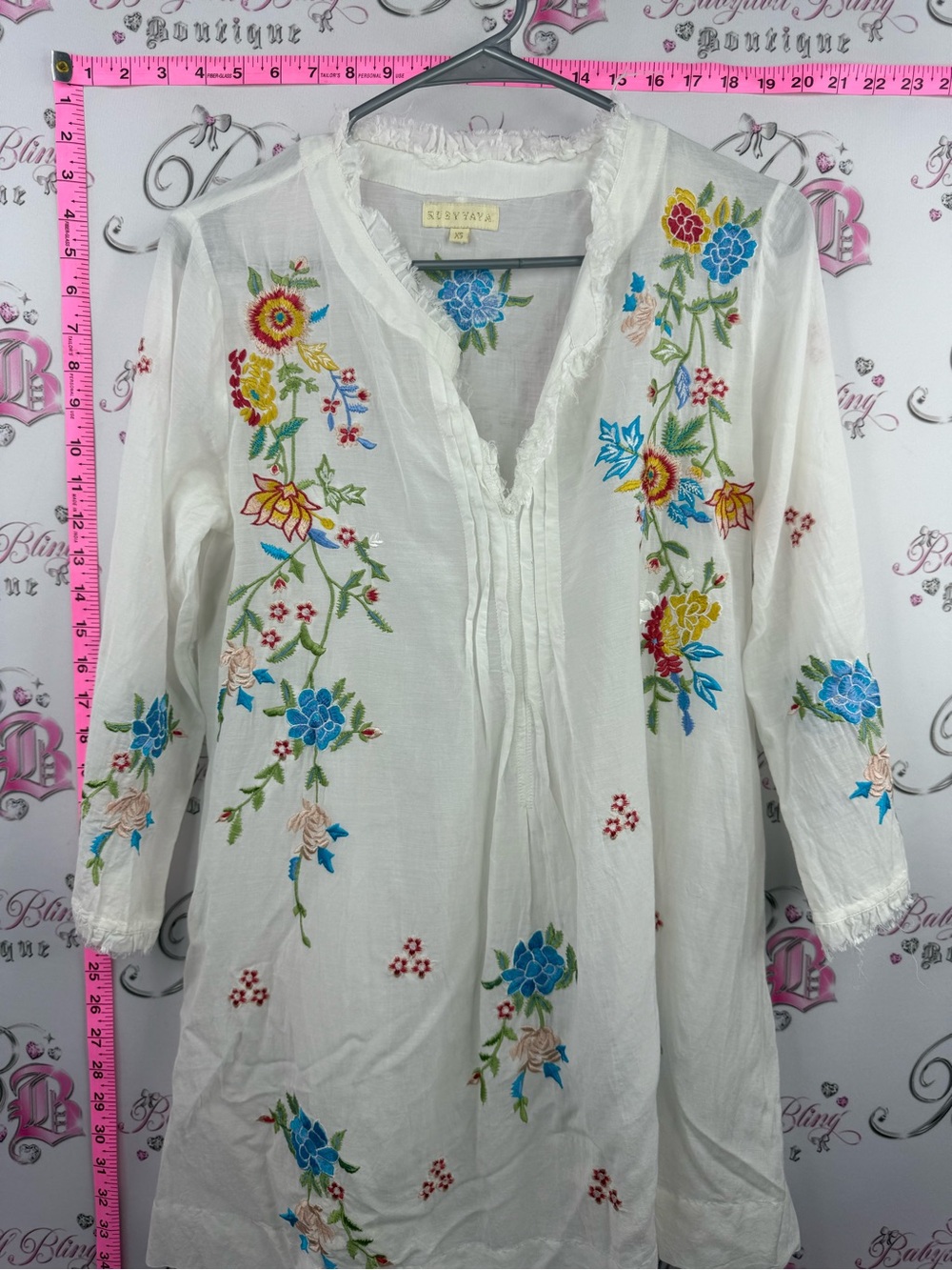 RUBY YAYA mini dress distressed White Embroidered V-Neck Tunic Top